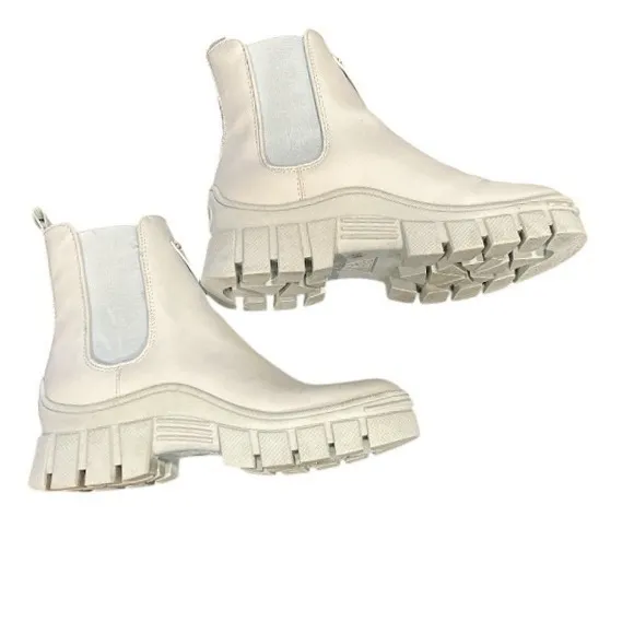 Guess Chelsea Boots Platform Lug Sole Ankle Booties Light Blue Size 5M