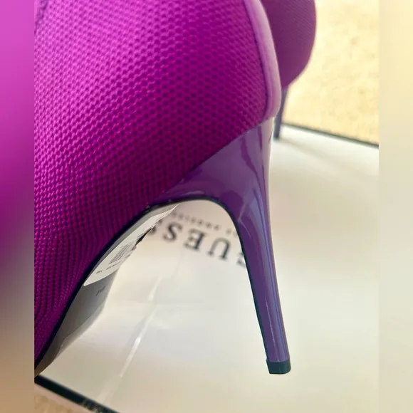 GUESS  Dallyce  purple and black ankle boot NWT 7.5M