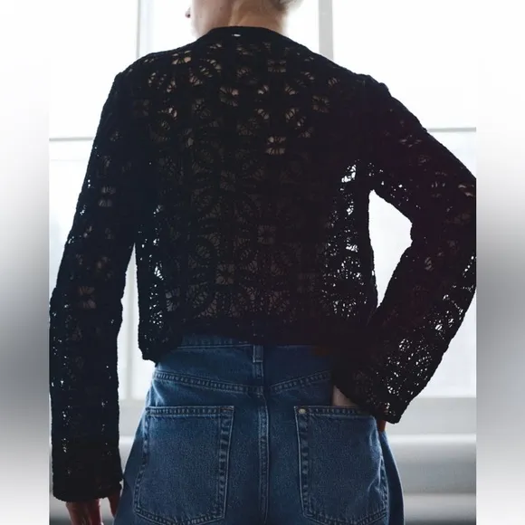 H&amp;M NWT black crochet knit button front long sleeve cardigan