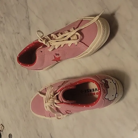 Hello Kitty × Converse One Star Suede Low Top Lace Up Sneakers