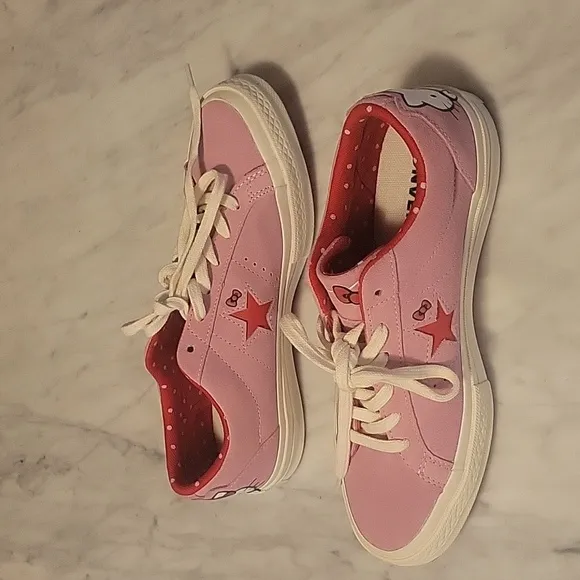 Hello Kitty × Converse One Star Suede Low Top Lace Up Sneakers