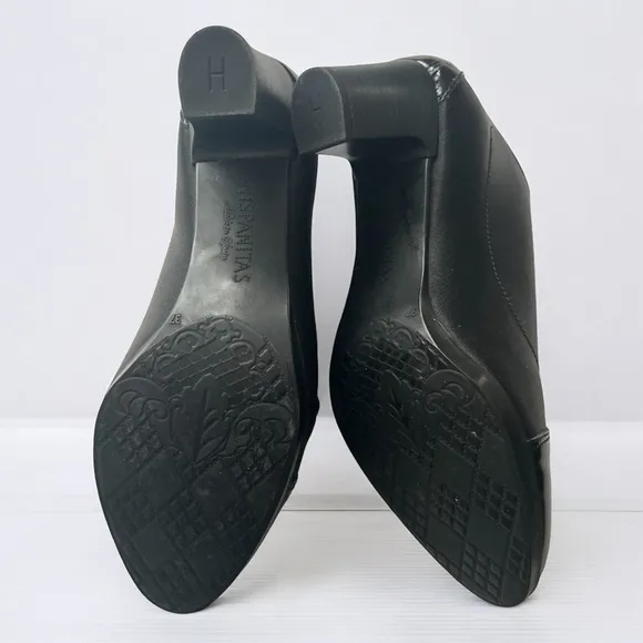 Hispanitas Black Heeled Boots with Pointed Toe and V-Shaped Opening Sz 37