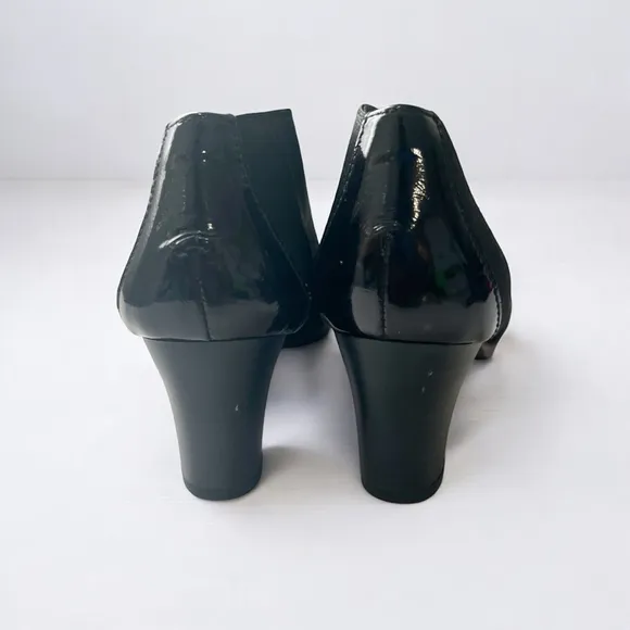 Hispanitas Black Heeled Boots with Pointed Toe and V-Shaped Opening Sz 37