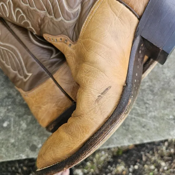 Hondo Men's 10.5 Leather Cowboy Boots Brown Pointed Toe Yellowstone Western