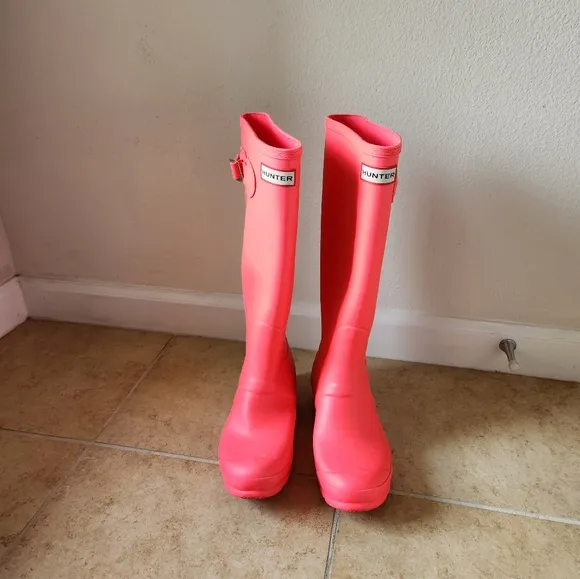 Hunter Boots Womens Pink Coral Original Tall Rain Boots Sz 7 Spring Showers