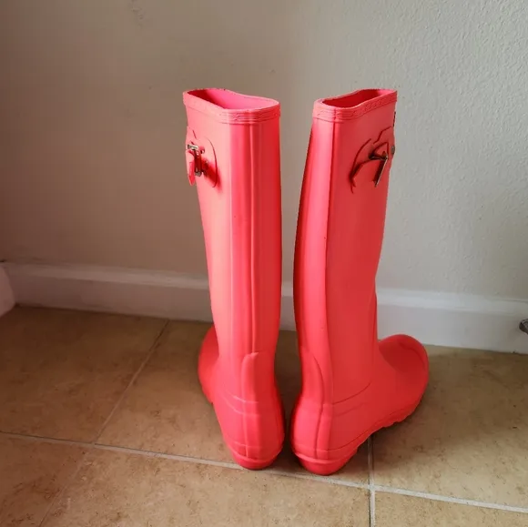 Hunter Boots Womens Pink Coral Original Tall Rain Boots Sz 7 Spring Showers