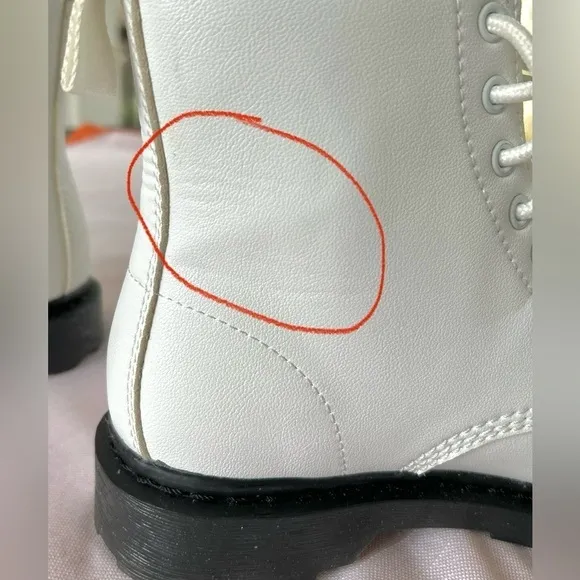 I.N.C. Brody White Combat Boots Lace Up Size 7.5 Round Toe Faux Leather