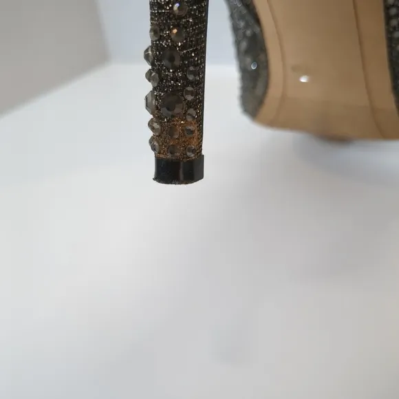 INC Ignacio womens pointed toe side zip rhinestone dark pewter boots size 7-1/2M