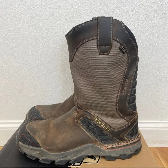 Irish Setter Crosby 11-inch Waterproof Leather Safety Toe Boots Size 13 E2
