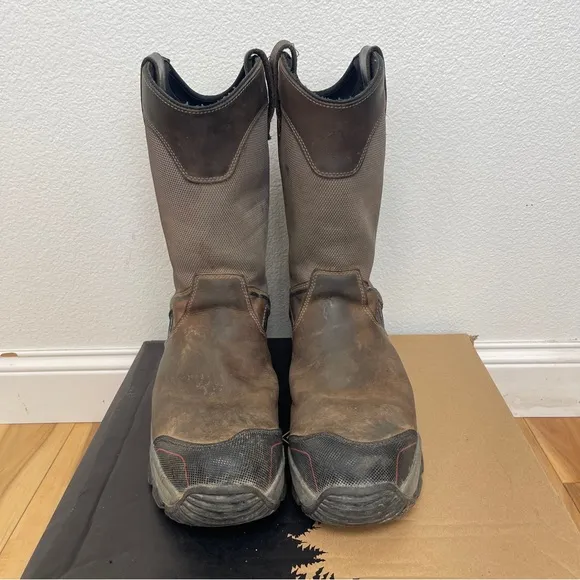 Irish Setter Crosby 11-inch Waterproof Leather Safety Toe Boots Size 13 E2