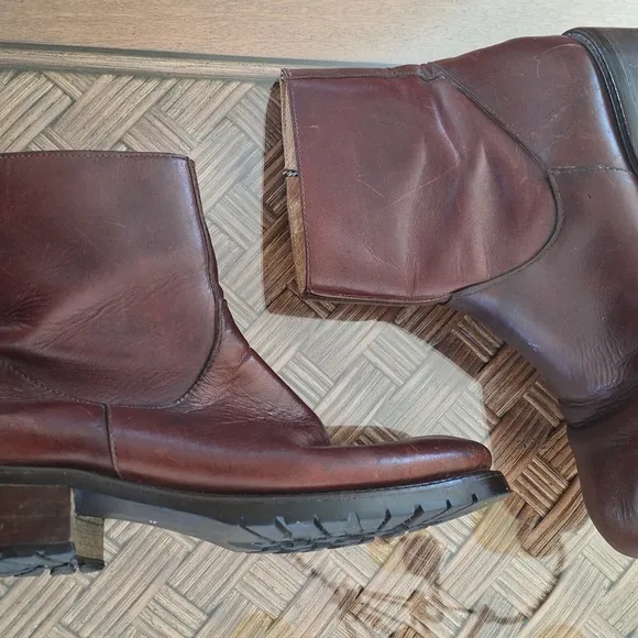 J. Crew Made in Italy Chelsea Leather Boots Zippered Ankle Roomy Toe Brown 8