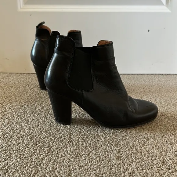 Jack Wills Barcombe leather Chelsea boot stacked heel chunky ankle bootie boots