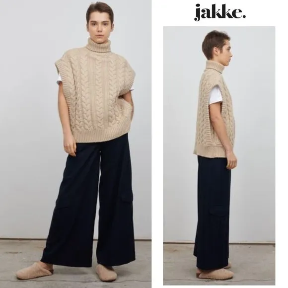 JAKKE Sade Chunky Sweater – NEW