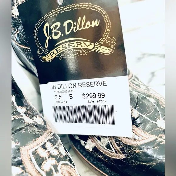 JB Dillon cowboy boots -dark brown/ cream stitching detail size 6.5 - 🤠