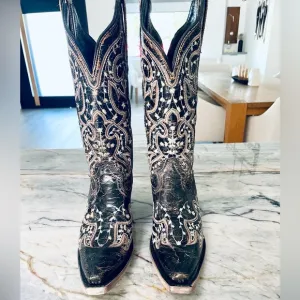 JB Dillon cowboy boots -dark brown/ cream stitching detail size 6.5 - 🤠