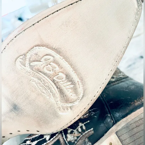 JB Dillon cowboy boots -dark brown/ cream stitching detail size 6.5 - 🤠