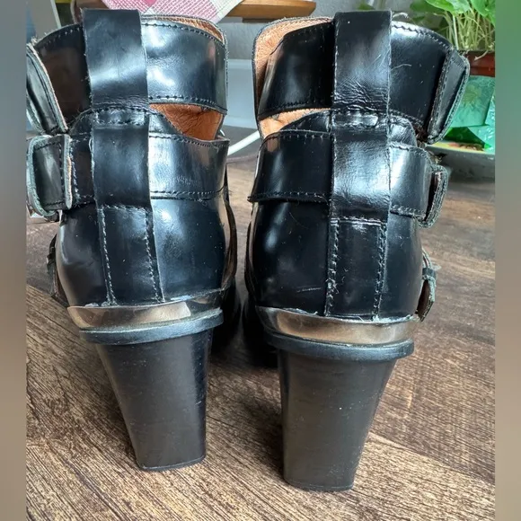 Jeffrey Campbell RARE Hyatt Bootie with Buckles in Black/Silver Ankle Heels 6.5