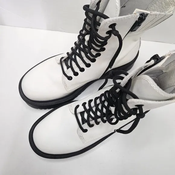 Jeffrey Campbell Sopas Lug Platform Lace Up Boots 8.5 White Chunky