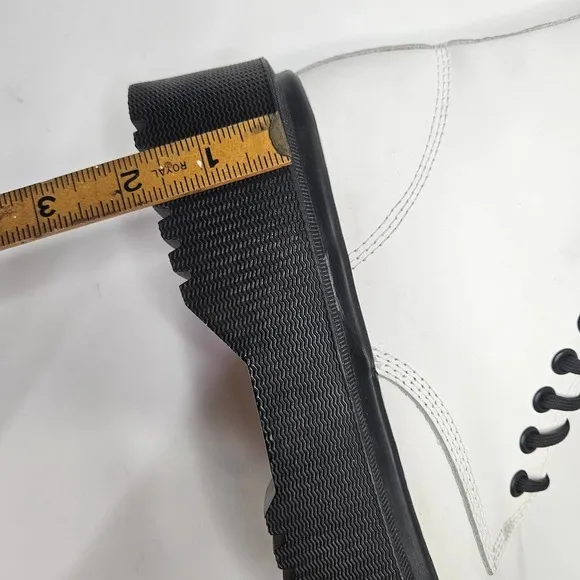 Jeffrey Campbell Sopas Lug Platform Lace Up Boots 8.5 White Chunky