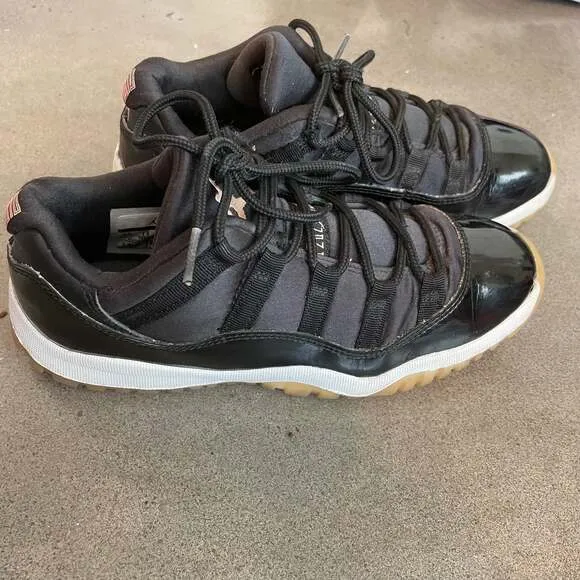 Jordan Air 11 Retro Low Top black Youth Boys Basketball Shoes Size 2