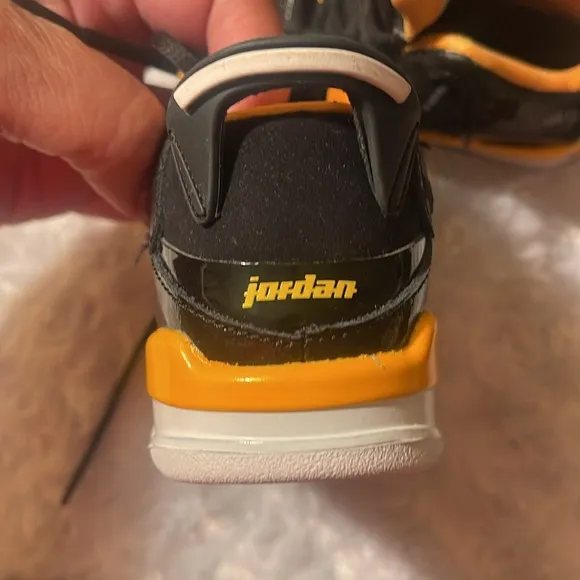 Jordan Black and Yellow Sneakers with Padded Ankle Support
