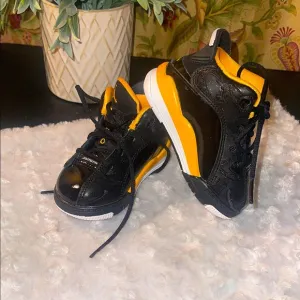 Jordan Black and Yellow Sneakers with Padded Ankle Support