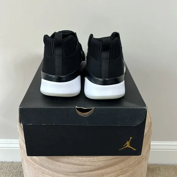 Jordan DNA LX Black White AO2649-001