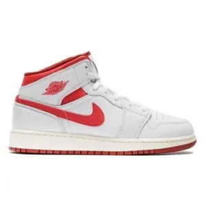 Jordan Grade school 1 Mid SE Basketball Sneakers Size 6.5Y