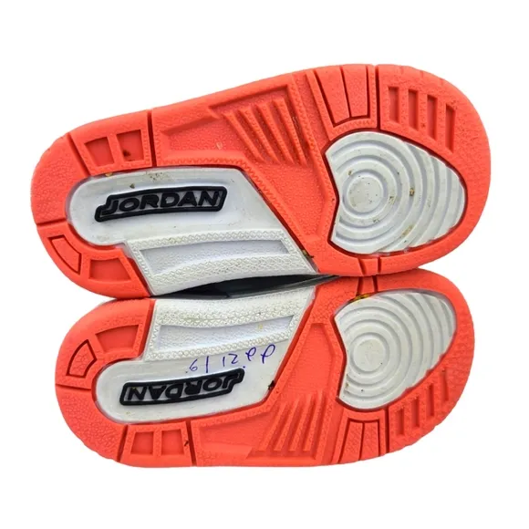 Jordan Spizike Basketball Sneakers