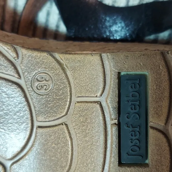 Josef Seibel women's black leather strappy sandals  Size 39