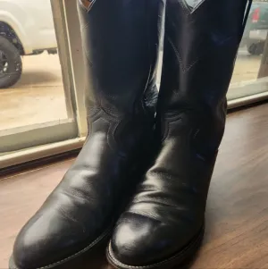Justin Ropers Black Boots