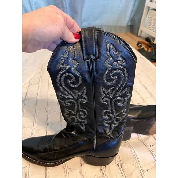 Justin Men's size 8.5EE Wide Classic Western Cowboy Boots Black Tooled Leather