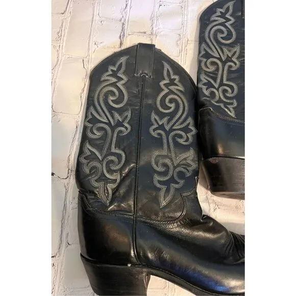 Justin Men's size 8.5EE Wide Classic Western Cowboy Boots Black Tooled Leather
