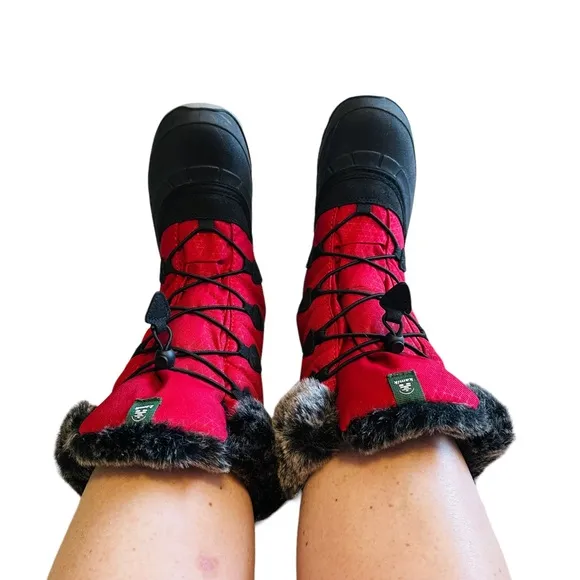 Kamuk Momentum 2 Red &amp; Gray Faux Fur Winter Boots - Size 6