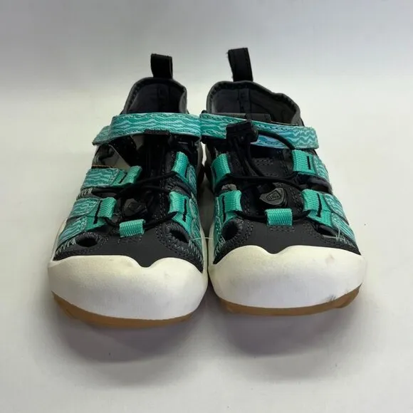 KEEN Knotch Creek Water Hiking Shoes Youth US Size 11 Steel Gray Waterfall Beach