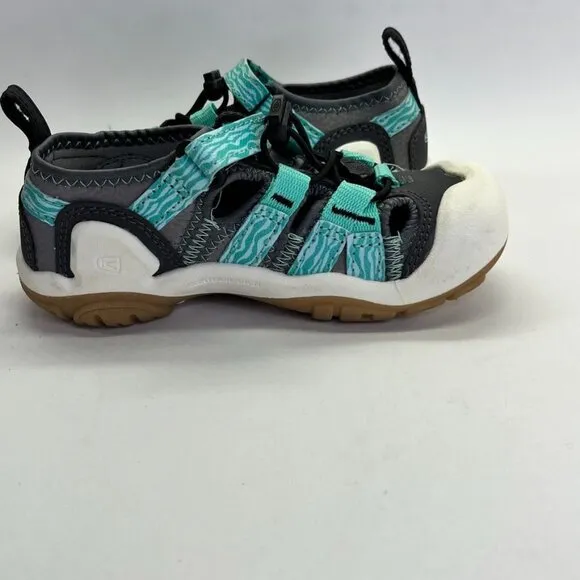 KEEN Knotch Creek Water Hiking Shoes Youth US Size 11 Steel Gray Waterfall Beach