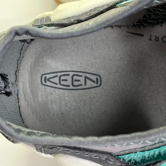 KEEN Knotch Creek Water Hiking Shoes Youth US Size 11 Steel Gray Waterfall Beach