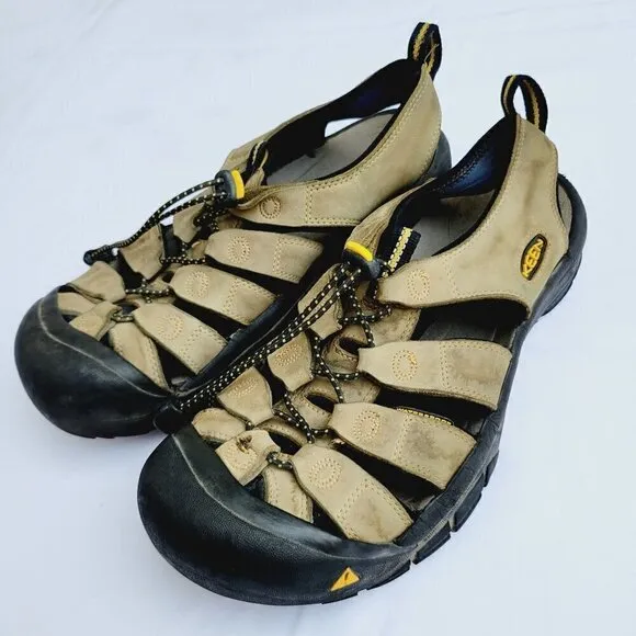 KEEN Men's Khaki Brown Waterproof Leather Newport H2 Sandals - size 9