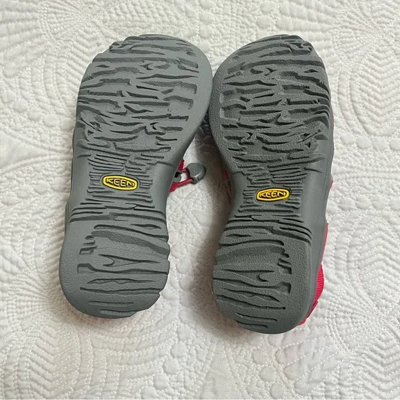 KEEN Newport Sandals Waterproof Outdoor Hiking Pink Gray Size Big Kid 3
