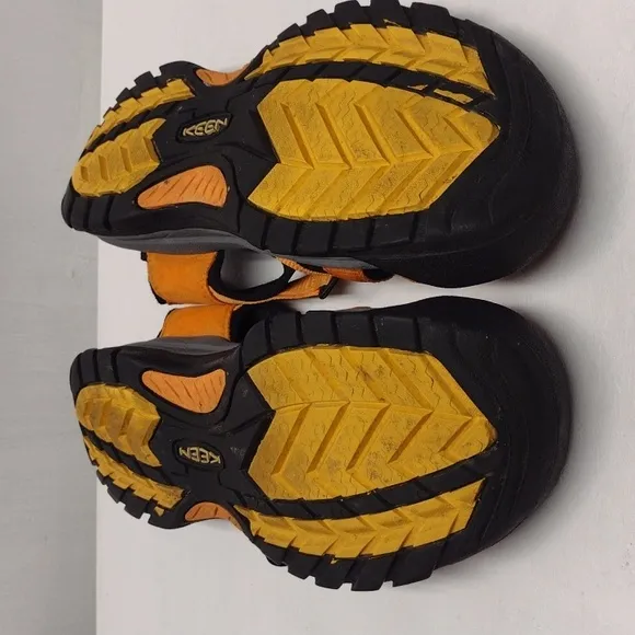 Keen Orange and Black Outdoor Sandals Size 9.5