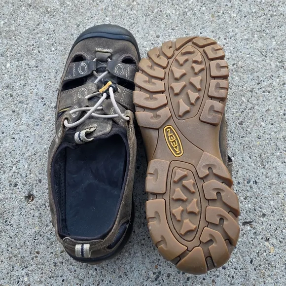 Keen Outdoor Sandals Men Size 11.5