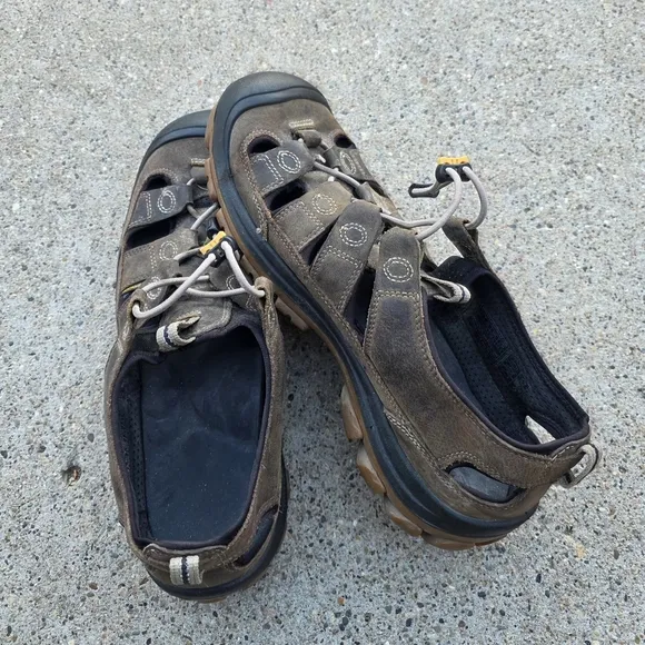 Keen Outdoor Sandals Men Size 11.5