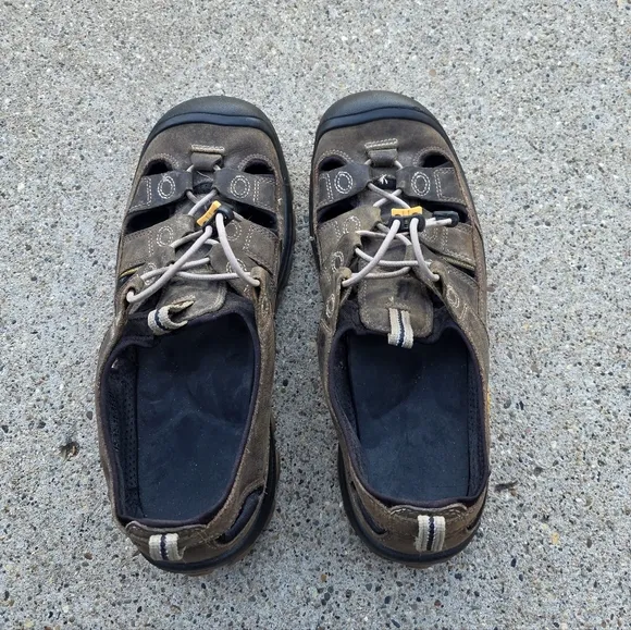 Keen Outdoor Sandals Men Size 11.5