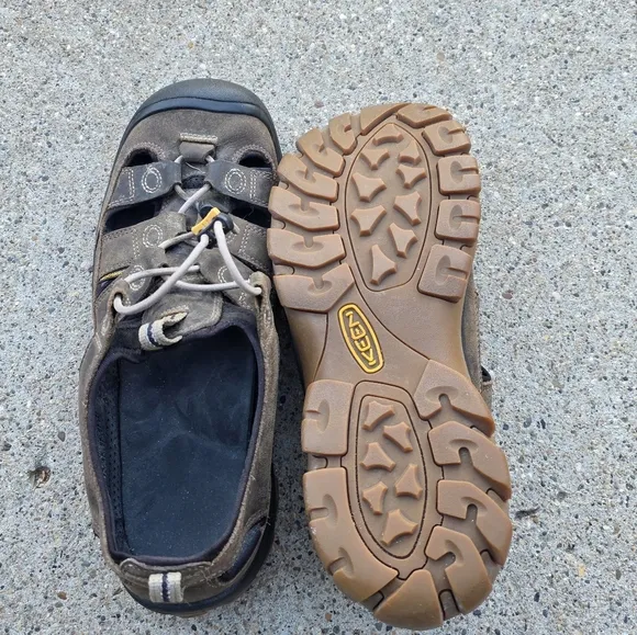 Keen Outdoor Sandals Men Size 11.5
