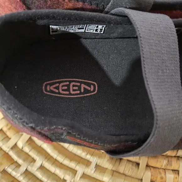 Keen Sienna Red Black Wool Plaid Mary Jane Flats Loafers 7.5