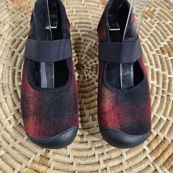 Keen Sienna Red Black Wool Plaid Mary Jane Flats Loafers 7.5