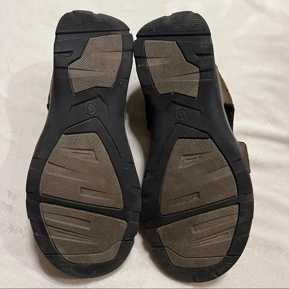 KHOMBU BLUE SHARK LEATHER AND EARTH SPIRIT BROWN BUNDLE SANDALS 13