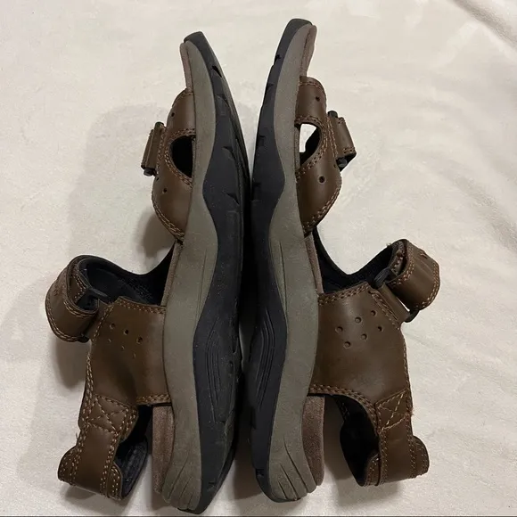 KHOMBU BLUE SHARK LEATHER AND EARTH SPIRIT BROWN BUNDLE SANDALS 13