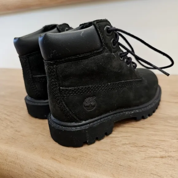 Kids Timberland Premium Boots Toddler sz 7 BLACK