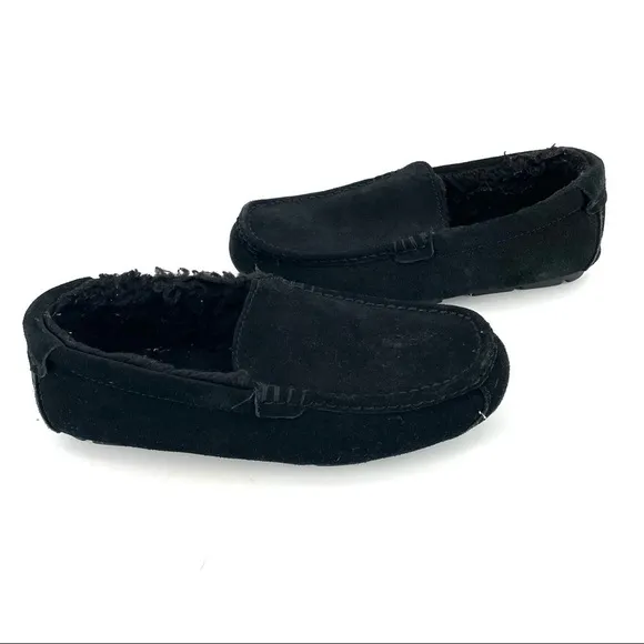 KOOLABURRA UGG Tipton Slip On Suede Loafers